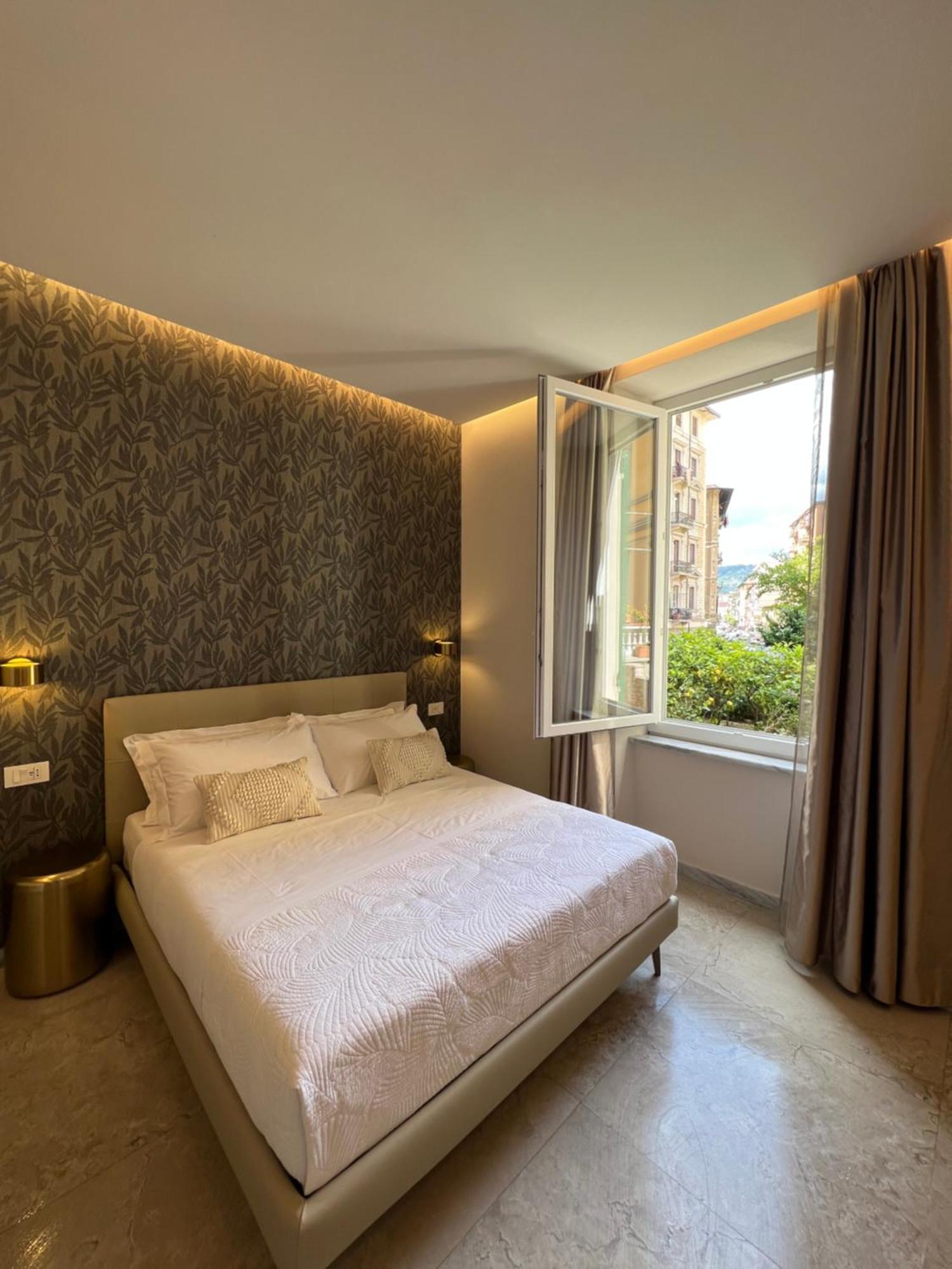 Elegant Rooms La Spezia Bagian luar foto