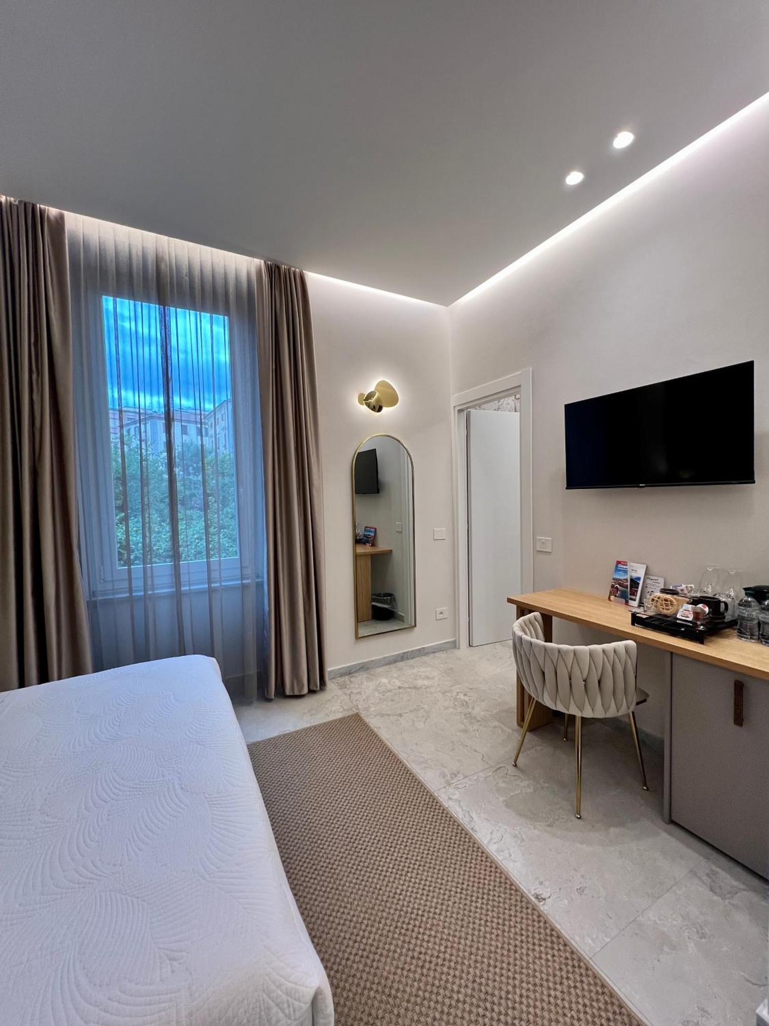 Elegant Rooms La Spezia Bagian luar foto