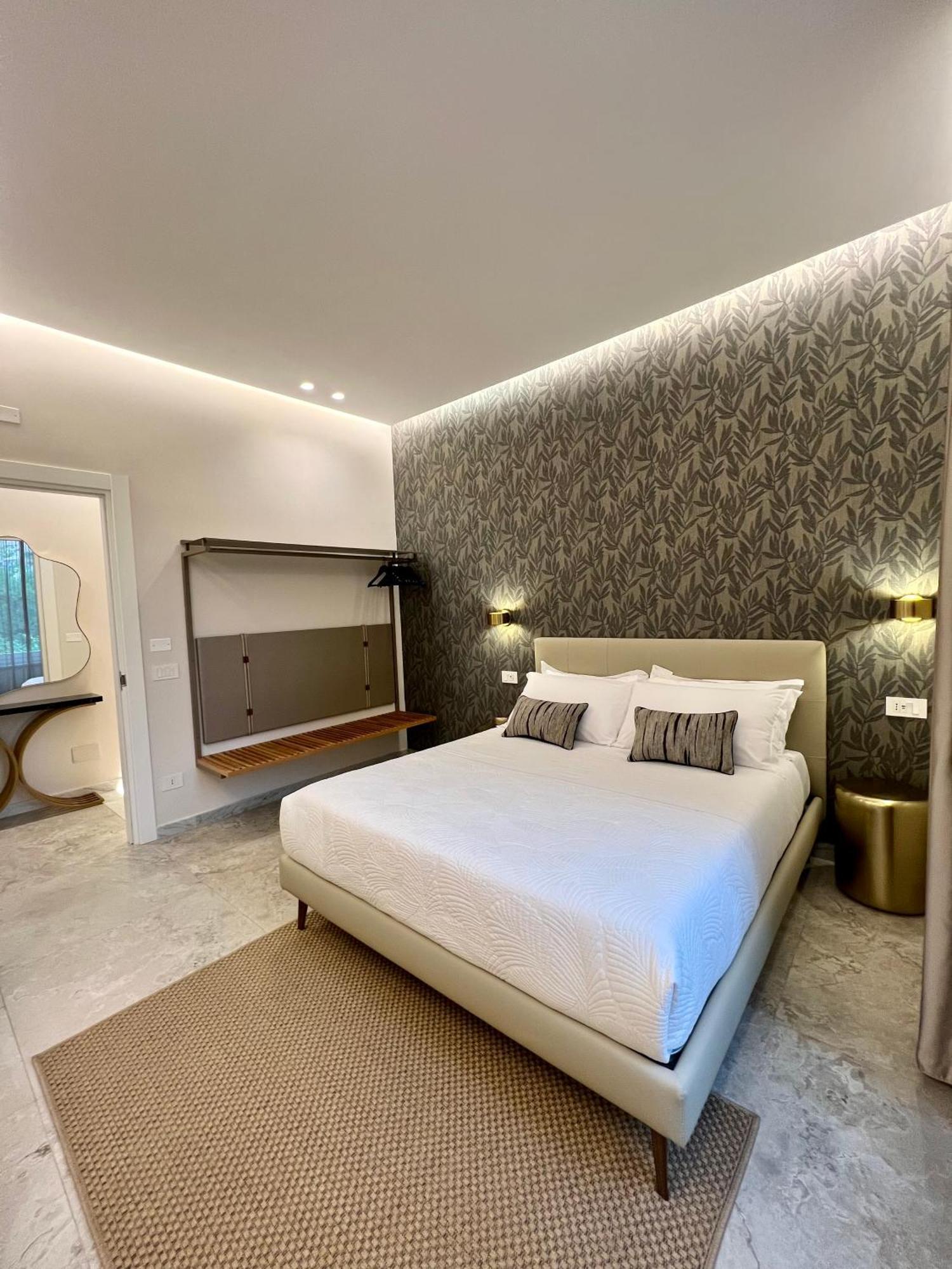Elegant Rooms La Spezia Bagian luar foto